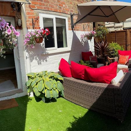 Self Contained Garden Flat Newly Refurbished Apartment บริดลิงตัน ภายนอก รูปภาพ